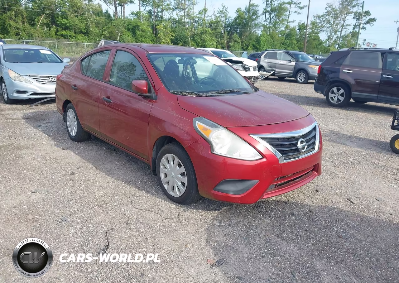 2017 Nissan Versa 1.6 S+