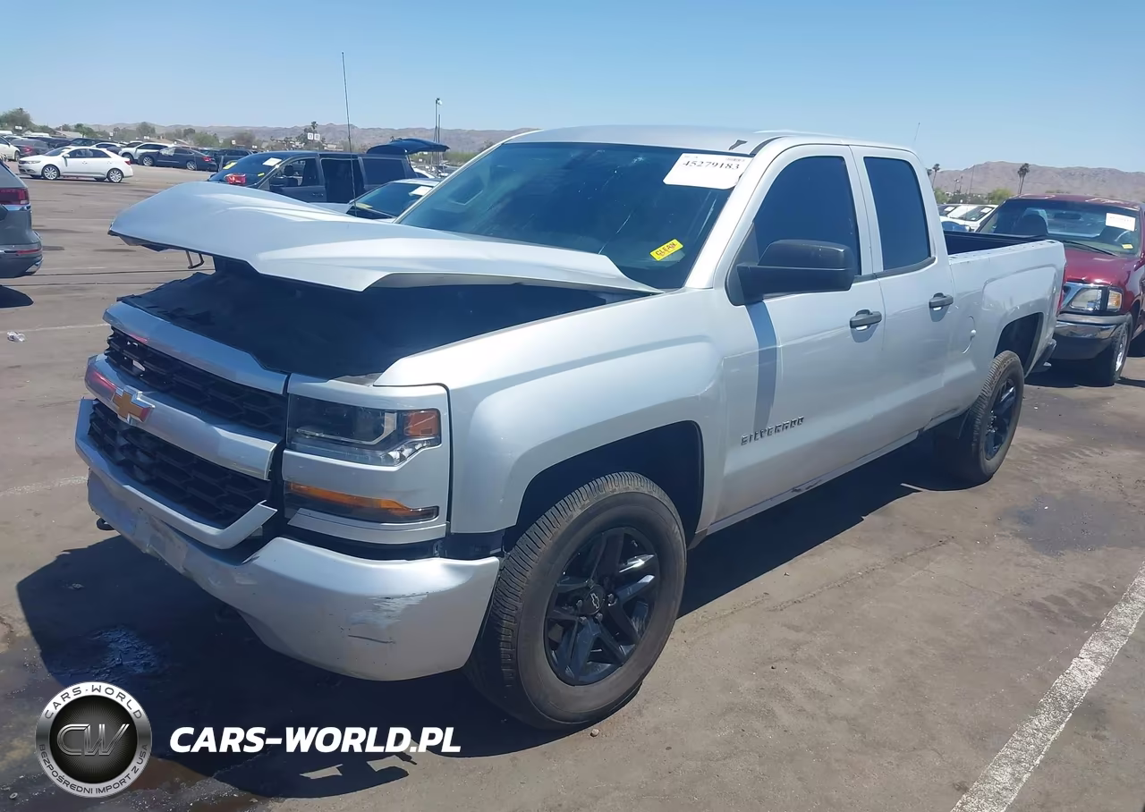 2018 Chevrolet Silverado 1500 Custom VIN:1GCRCPEH3JZ304667 - 2