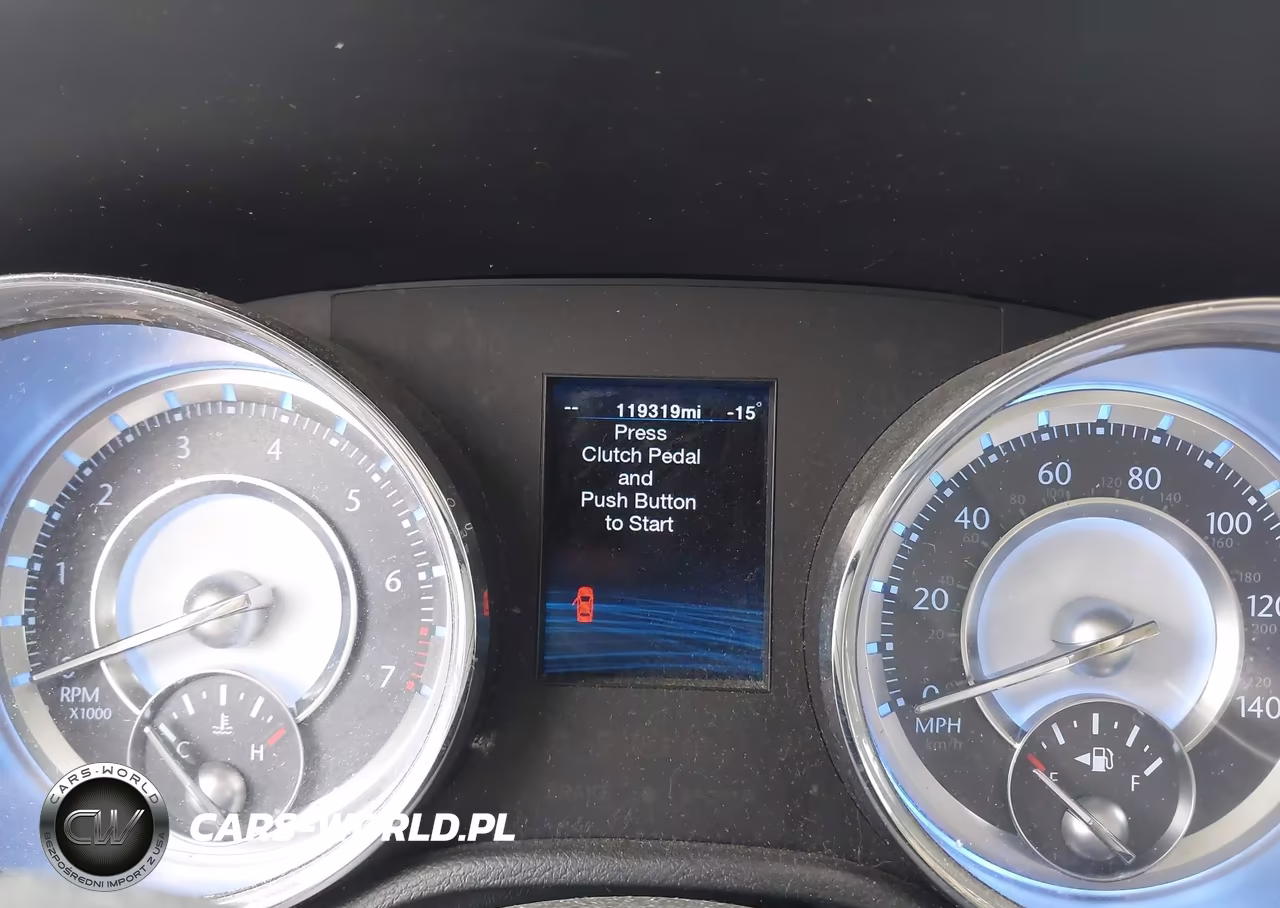 2012 Chrysler 300 Limited VIN:2C3CCAHG4CH182589 - 7