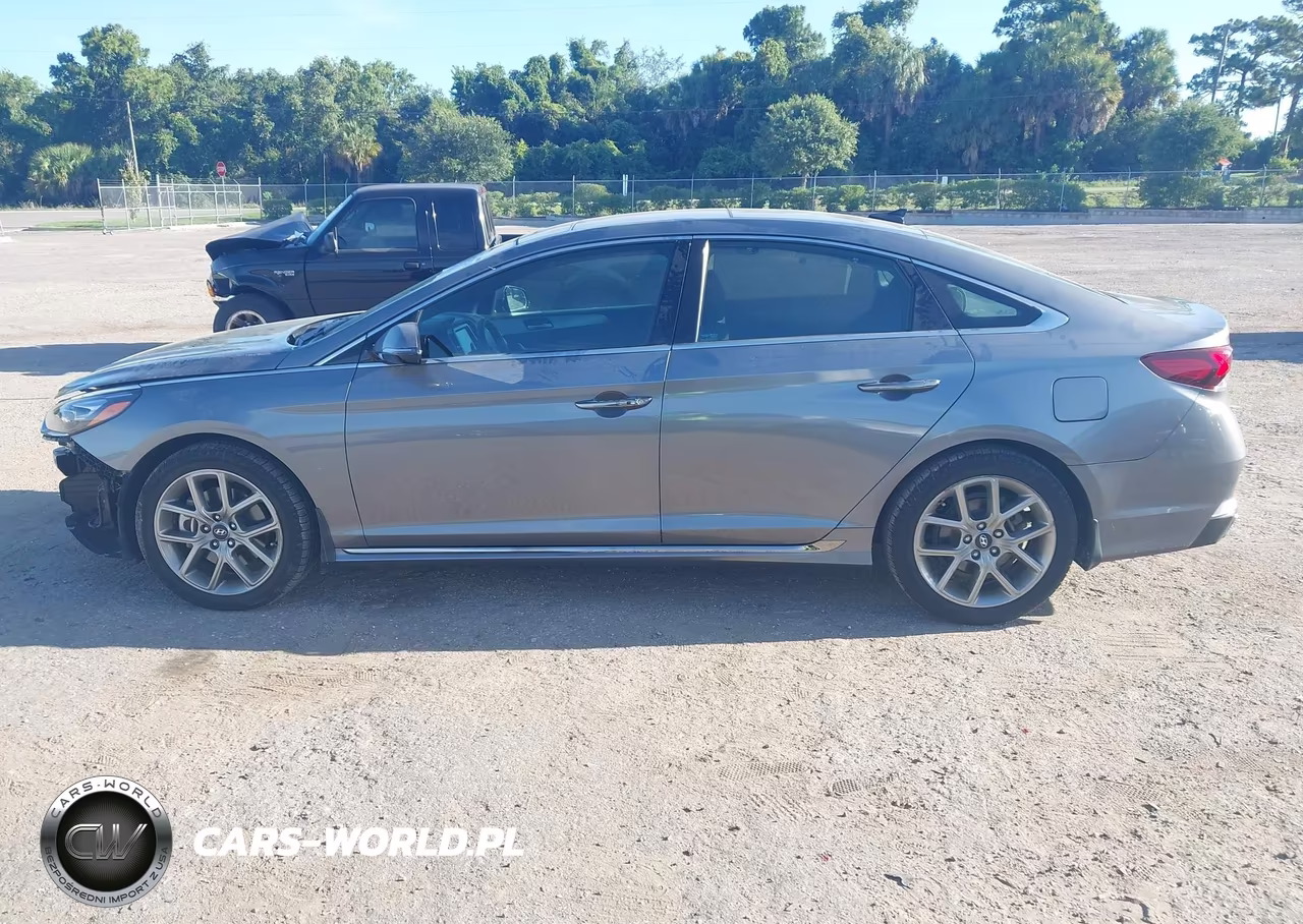 2018 Hyundai Sonata Limited 2.0T+ VIN:5NPE34AB1JH703129 - 14