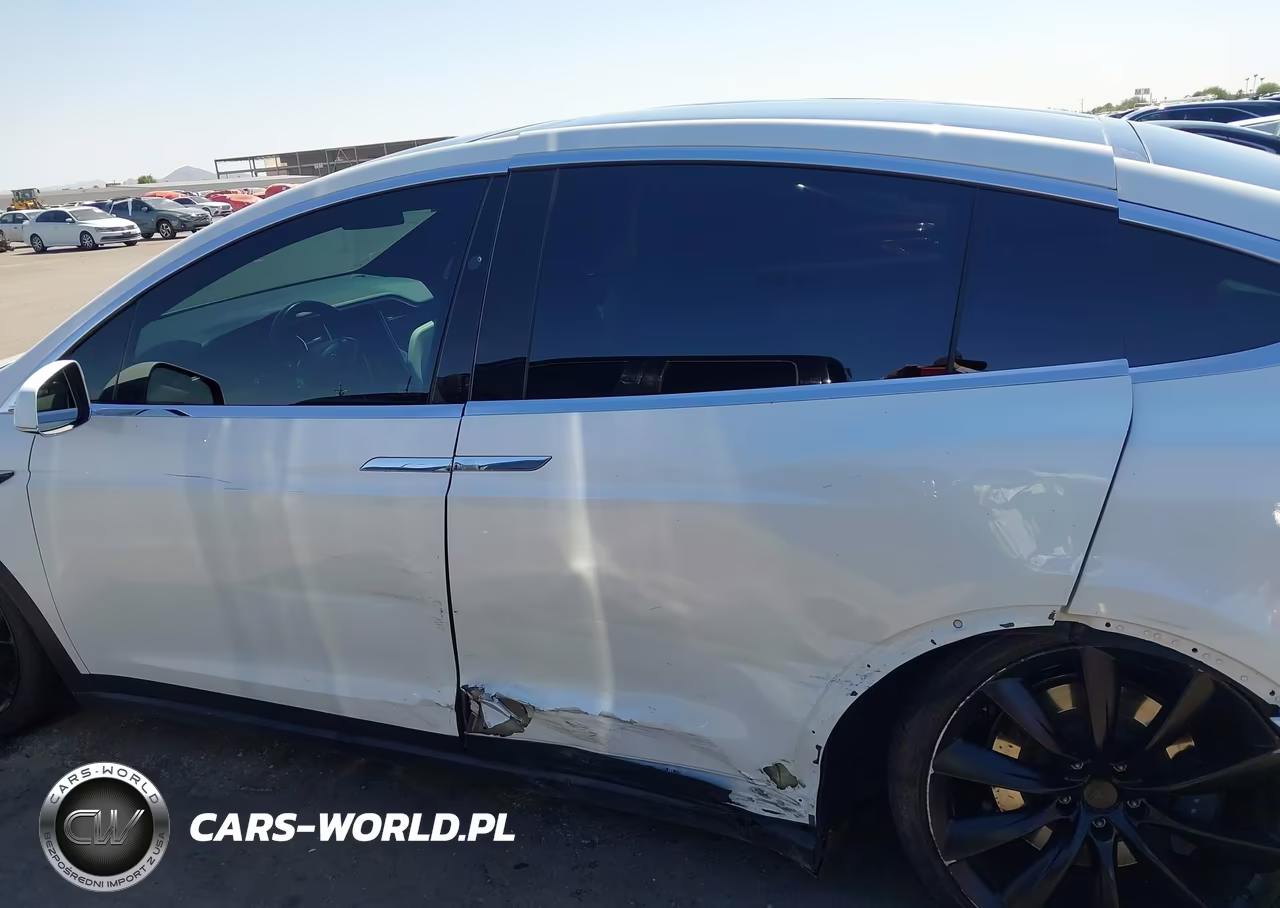 2017 Tesla Model X 100D-75D-90D VIN:5YJXCBE2XHF067391 - 14