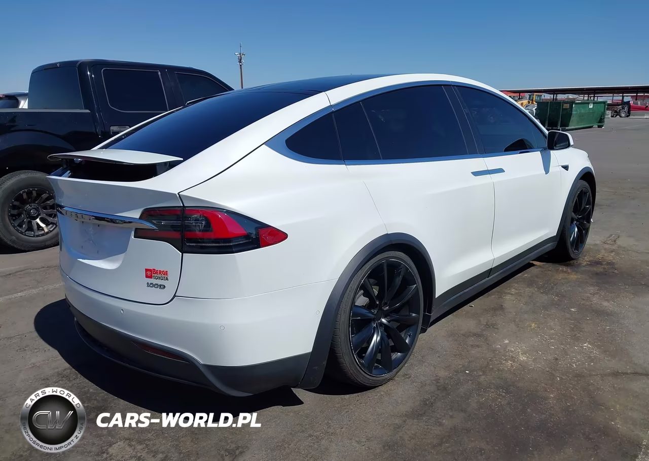 2017 Tesla Model X 100D-75D-90D VIN:5YJXCBE2XHF067391 - 4