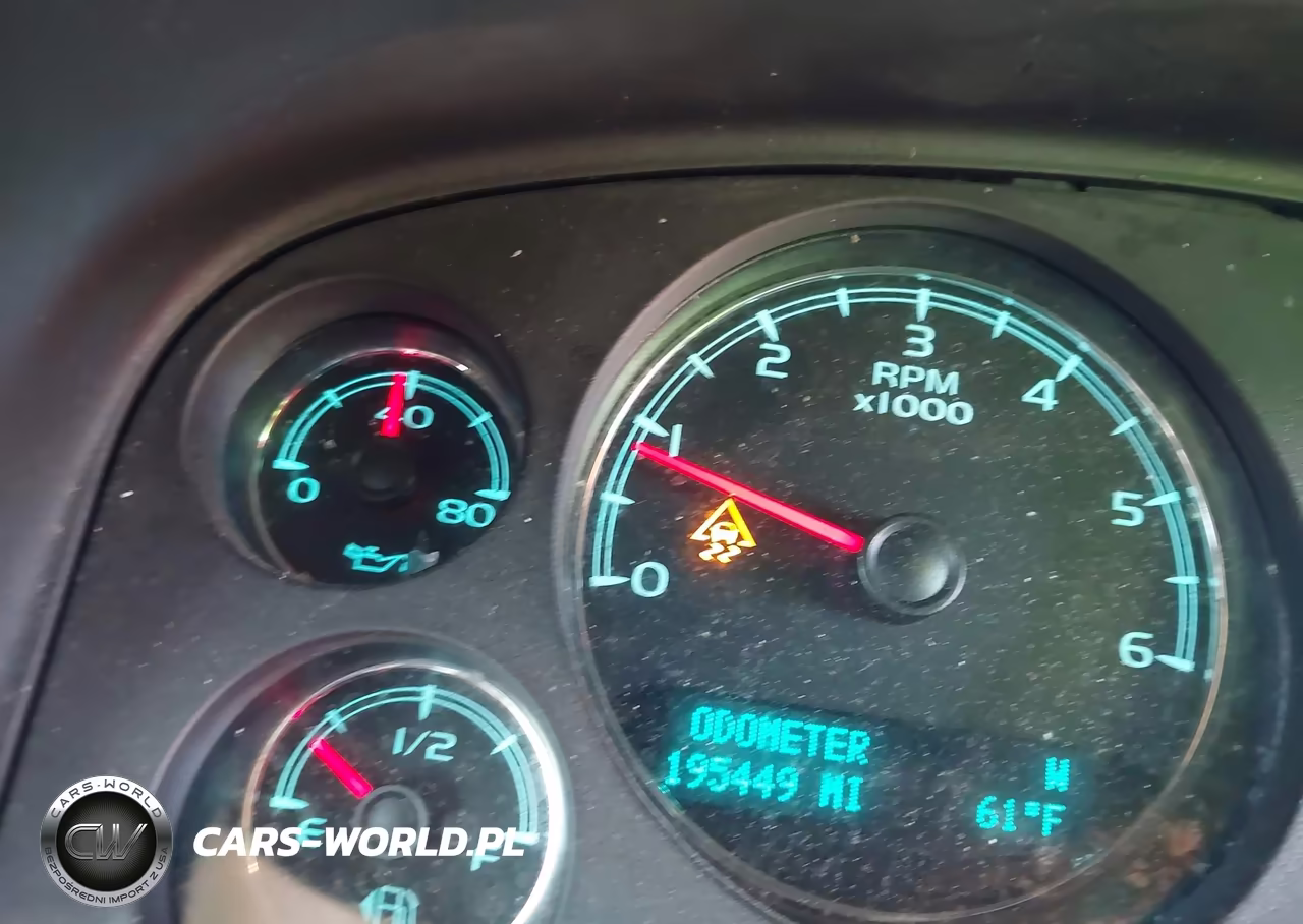 2011 Chevrolet Tahoe Ltz VIN:1GNSCCE04BR142836 - 15