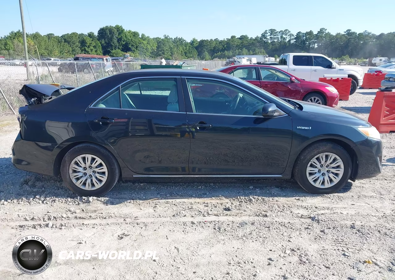 2013 Toyota Camry Hybrid Le VIN:4T1BD1FK1DU083413 - 13