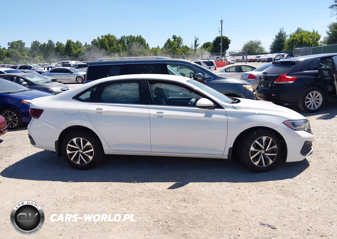 2024 Volkswagen Jetta 1.5T S VIN:3VW5M7BU6RM039010 - 13