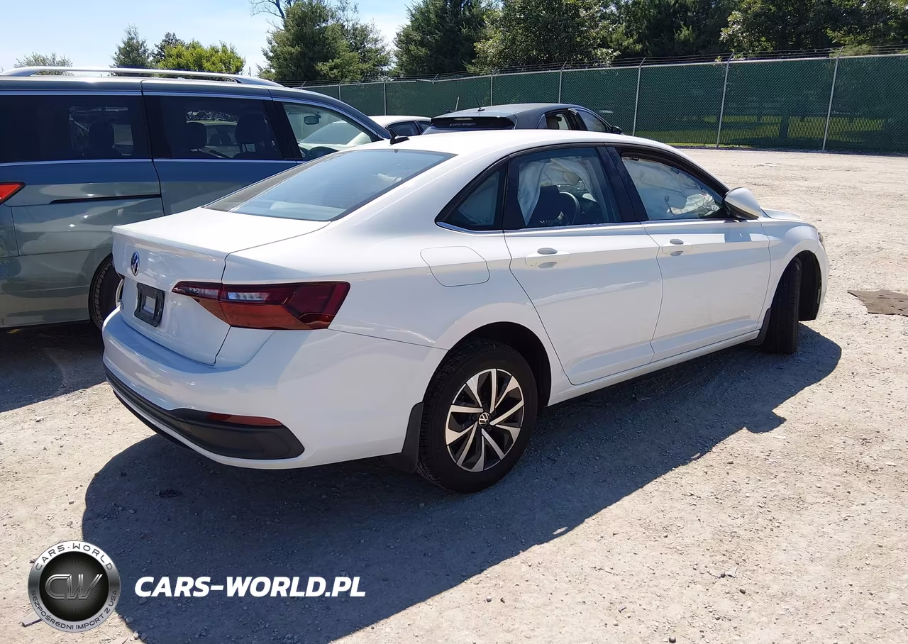 2024 Volkswagen Jetta 1.5T S VIN:3VW5M7BU6RM039010 - 4
