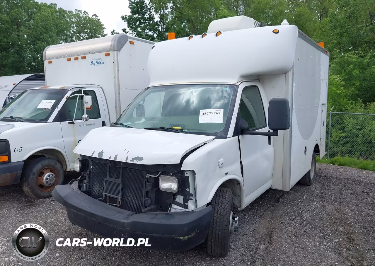 2008 Chevrolet Express Cutaway Work Van VIN:1GBJG31K381106454 - 2