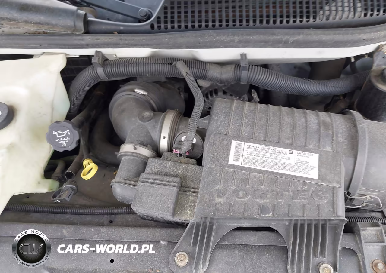 2008 Chevrolet Express Cutaway Work Van VIN:1GBJG31K381106454 - 9