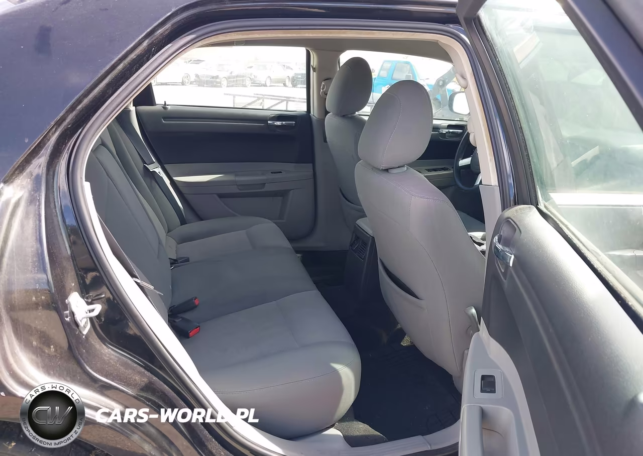 2007 Chrysler 300 VIN:2C3LA43R87H888390 - 8