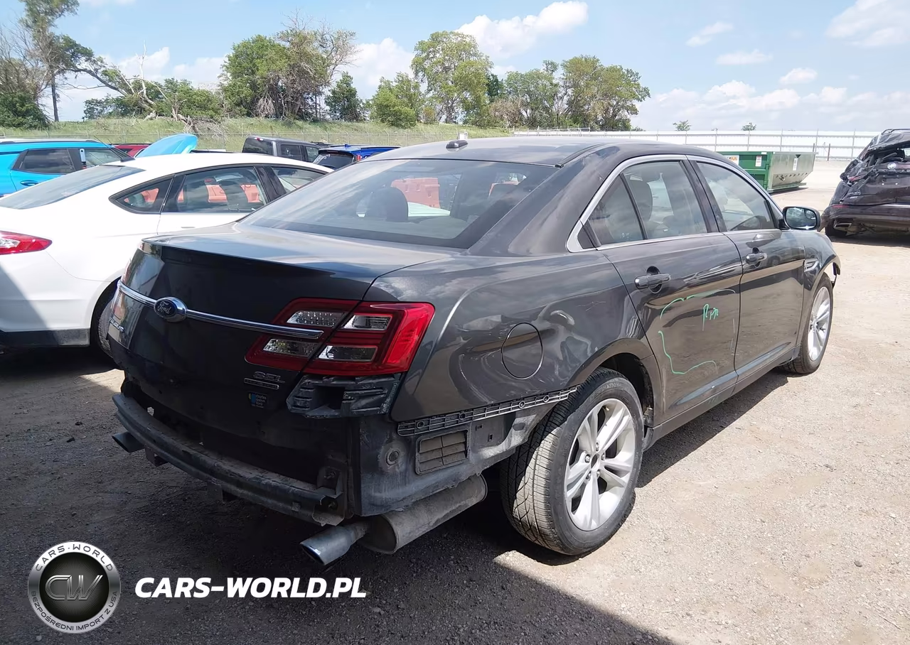 2017 Ford Taurus Sel VIN:1FAHP2E88HG118296 - 4