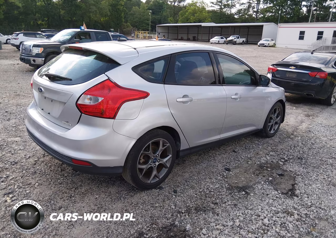 2013 Ford Focus Se VIN:1FADP3K26DL297881 - 4