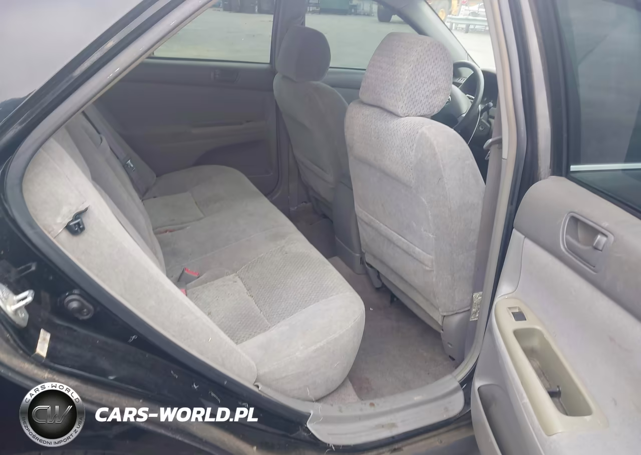2002 Toyota Camry Le V6 VIN:4T1BF32K72U028389 - 8