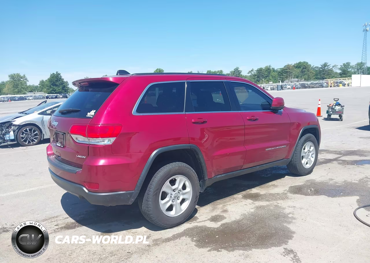 2014 Jeep Grand Cherokee Laredo VIN:1C4RJFAG6EC415431 - 4