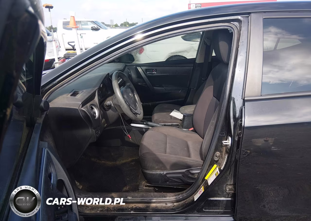 2019 Toyota Corolla Le VIN:5YFBURHE6KP876744 - 12
