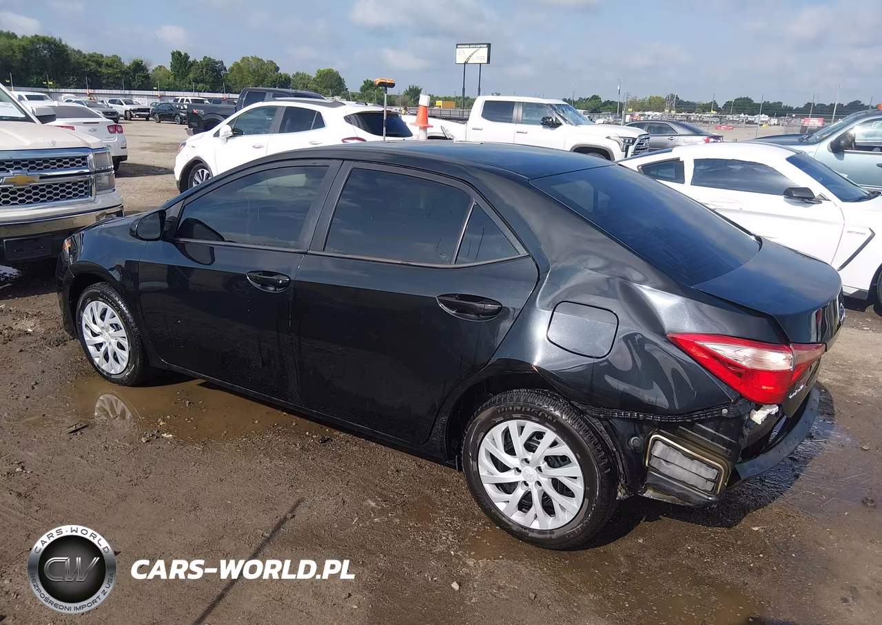 2019 Toyota Corolla Le VIN:5YFBURHE6KP876744 - 3
