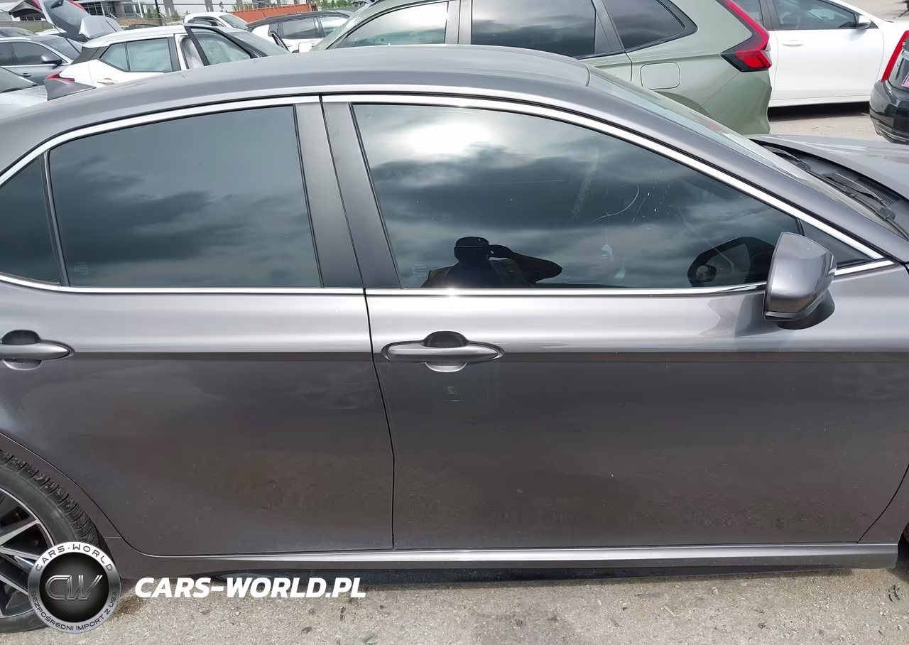 2021 Toyota Camry Se VIN:4T1G11AKXMU555176 - 13