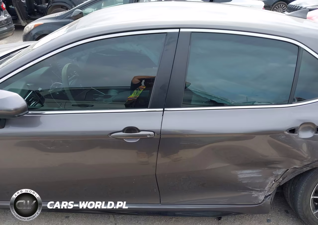 2021 Toyota Camry Se VIN:4T1G11AKXMU555176 - 14