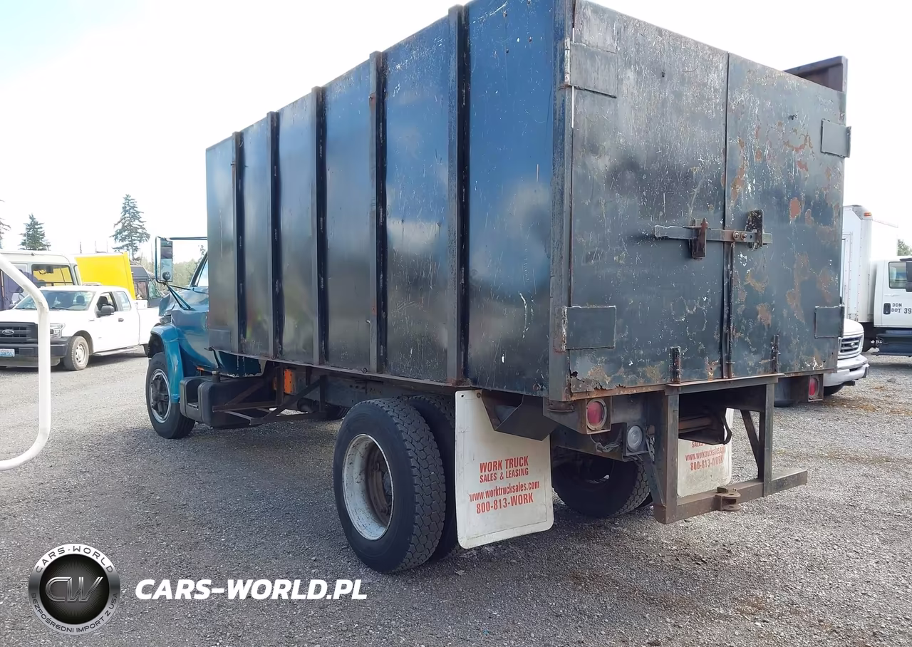 1980 GMC Manlift Dump Truck VIN:T16DBAV579379 - 3