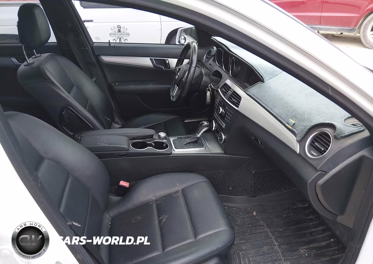 2014 Mercedes-Benz C 250 Sport VIN:WDDGF4HB3ER313515 - 5