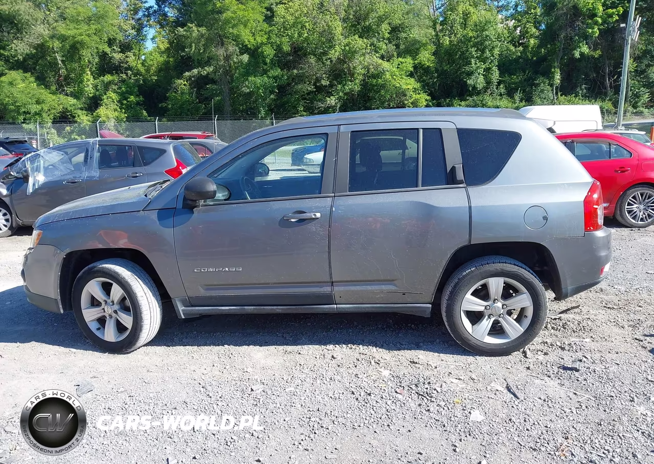 2013 Jeep Compass Latitude VIN:1C4NJDEB1DD207578 - 14