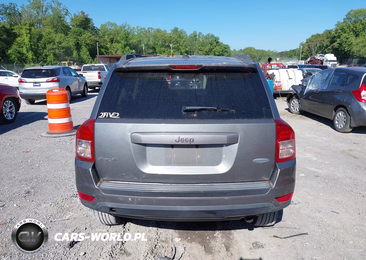 2013 Jeep Compass Latitude VIN:1C4NJDEB1DD207578 - 16