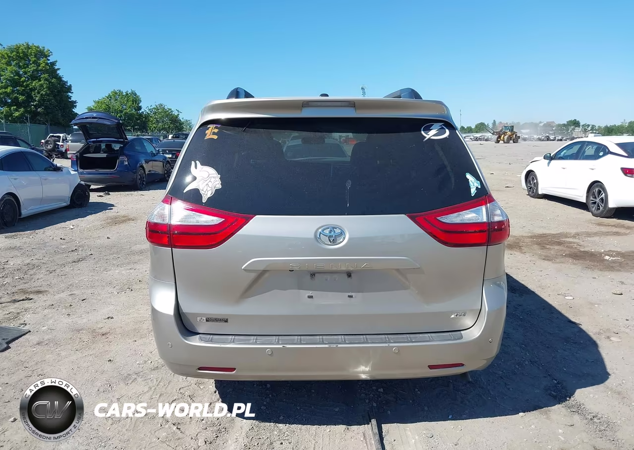 2015 Toyota Sienna Xle 8 Passenger VIN:5TDYK3DC1FS690138 - 17