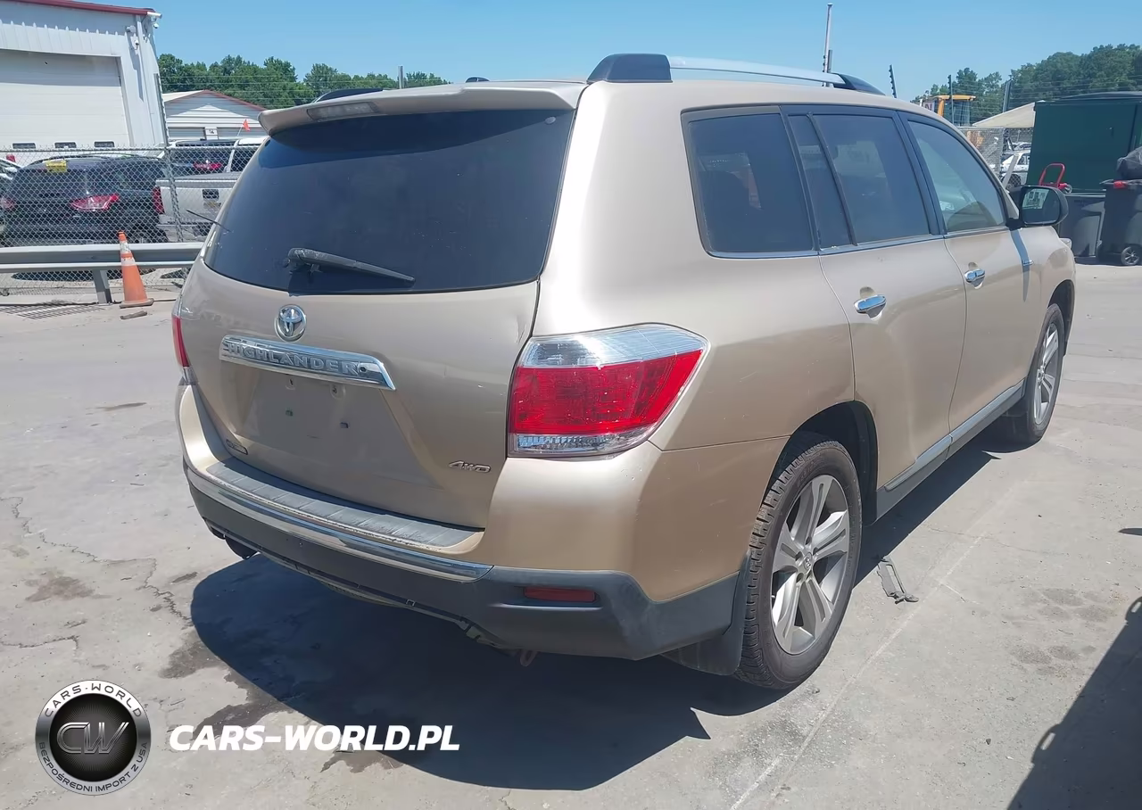 2011 Toyota Highlander Limited V6 VIN:5TDDK3EH5BS056849 - 4