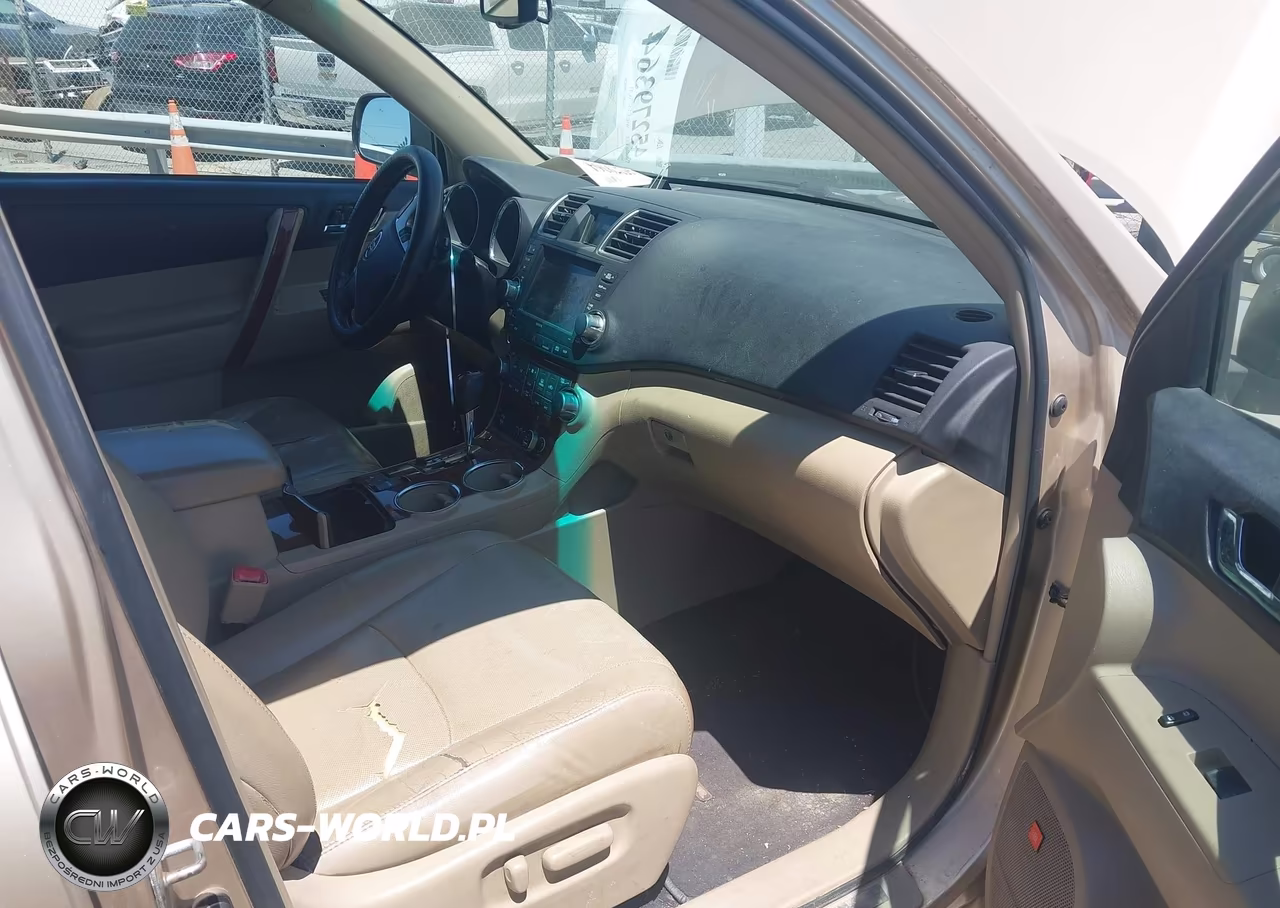 2011 Toyota Highlander Limited V6 VIN:5TDDK3EH5BS056849 - 5