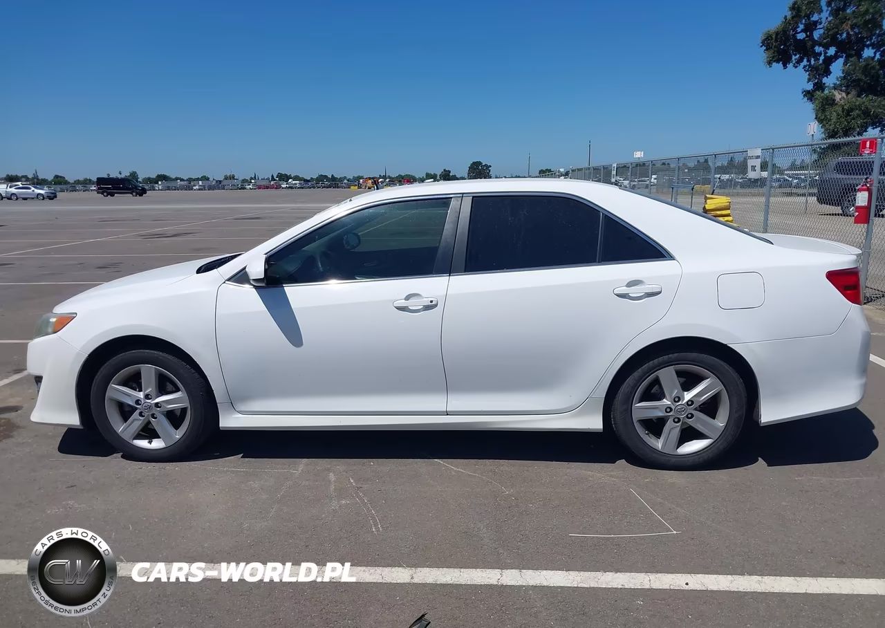 2014 Toyota Camry Se VIN:4T1BF1FK0EU812996 - 14