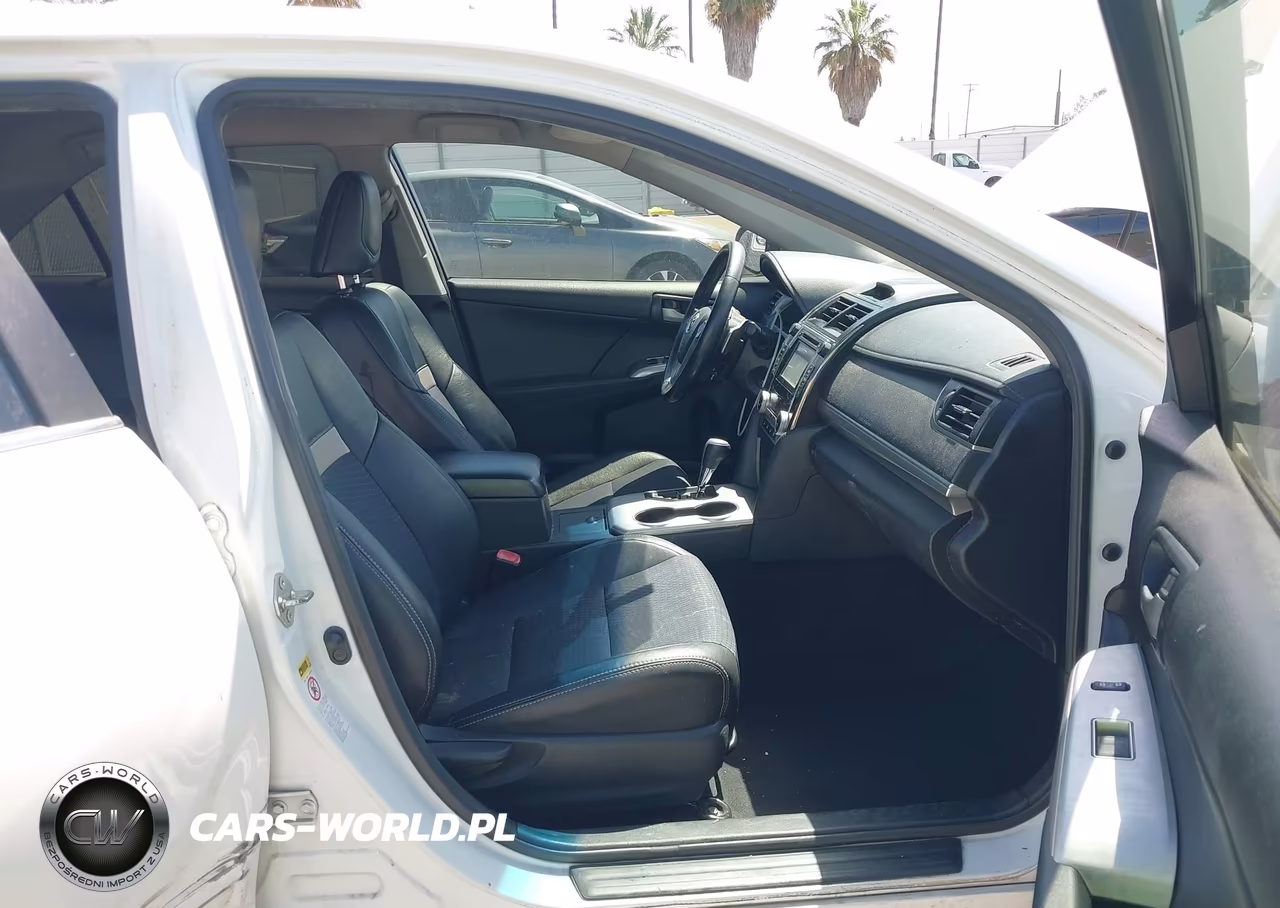 2014 Toyota Camry Se VIN:4T1BF1FK0EU812996 - 5