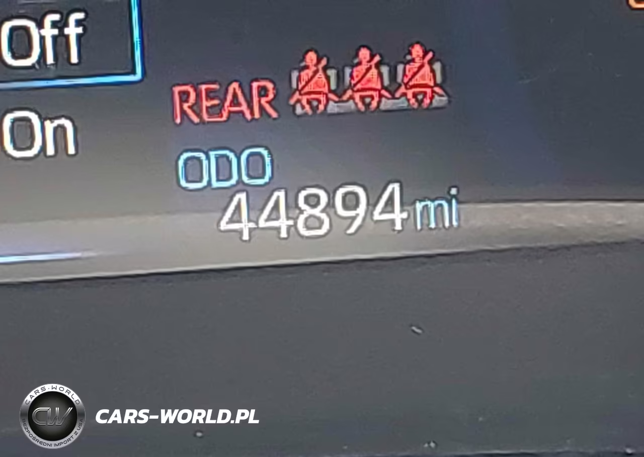 2022 Toyota Corolla Cross Xle VIN:7MUDAABGXNV021706 - 16