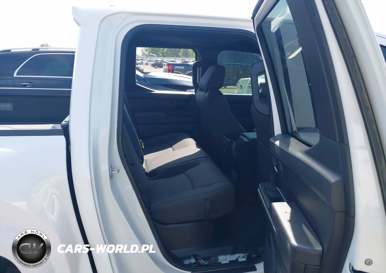 2025 Toyota Tacoma Sr VIN:3TYLD5KN7ST012416 - 8