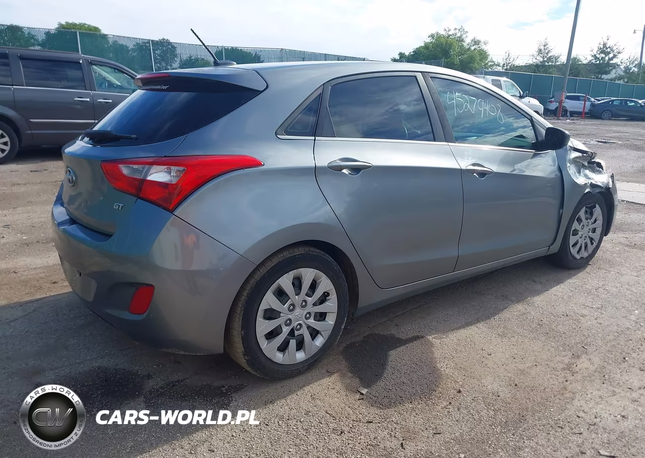 2017 Hyundai Elantra Gt VIN:KMHD35LH0HU369500 - 4