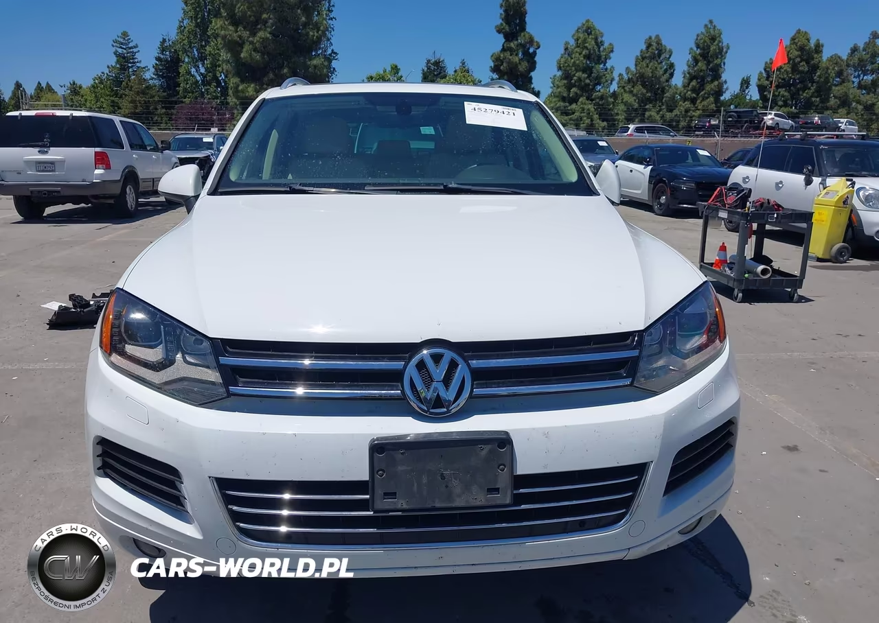 2014 Volkswagen Touareg Tdi Lux VIN:WVGEP9BP0ED013293 - 13