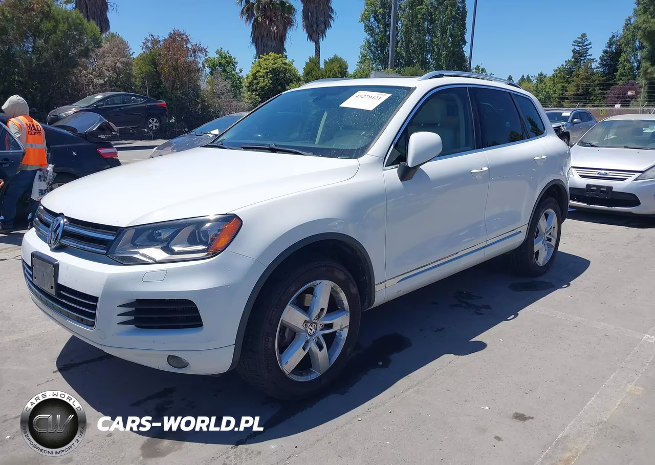 2014 Volkswagen Touareg Tdi Lux VIN:WVGEP9BP0ED013293 - 2