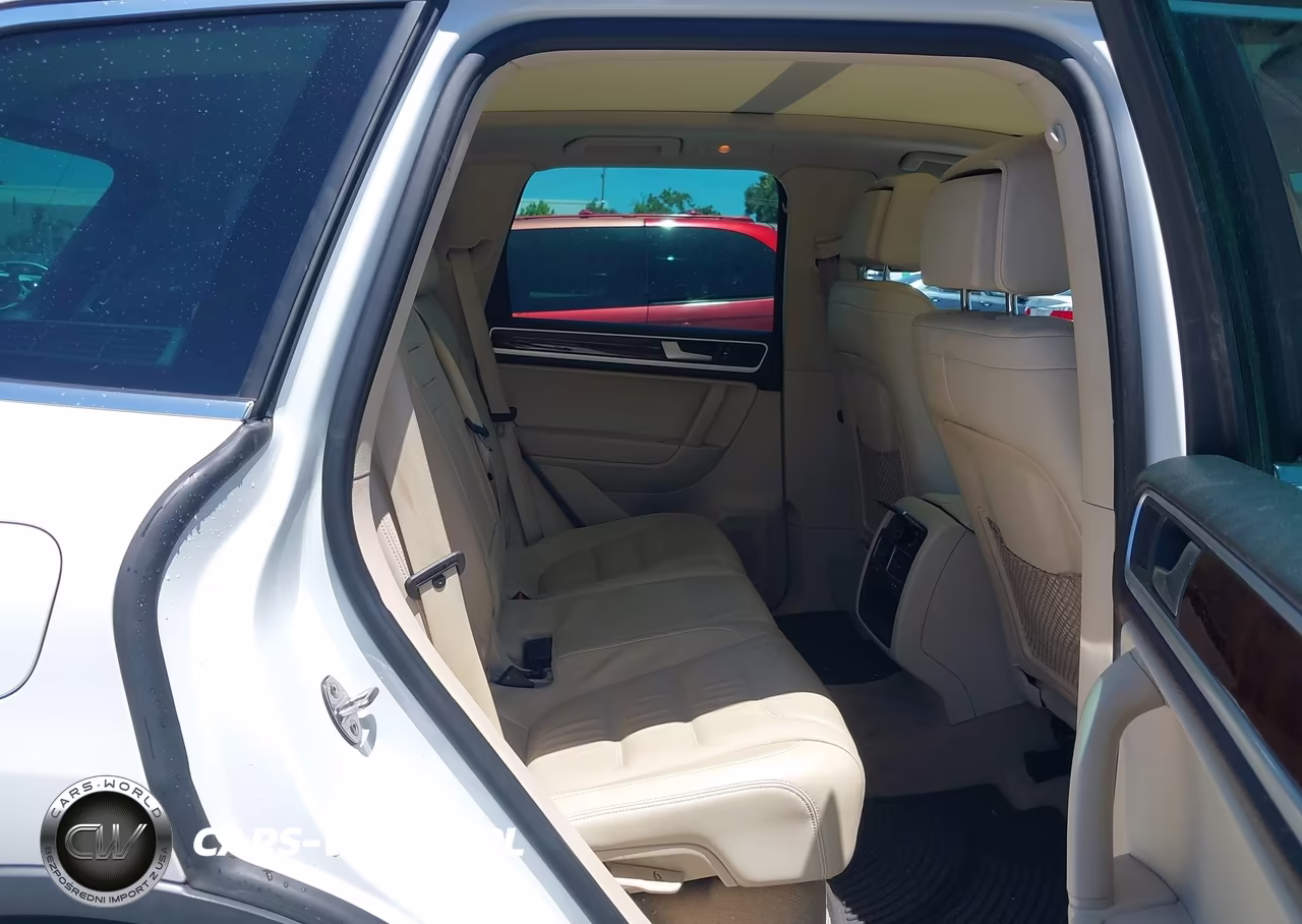 2014 Volkswagen Touareg Tdi Lux VIN:WVGEP9BP0ED013293 - 8