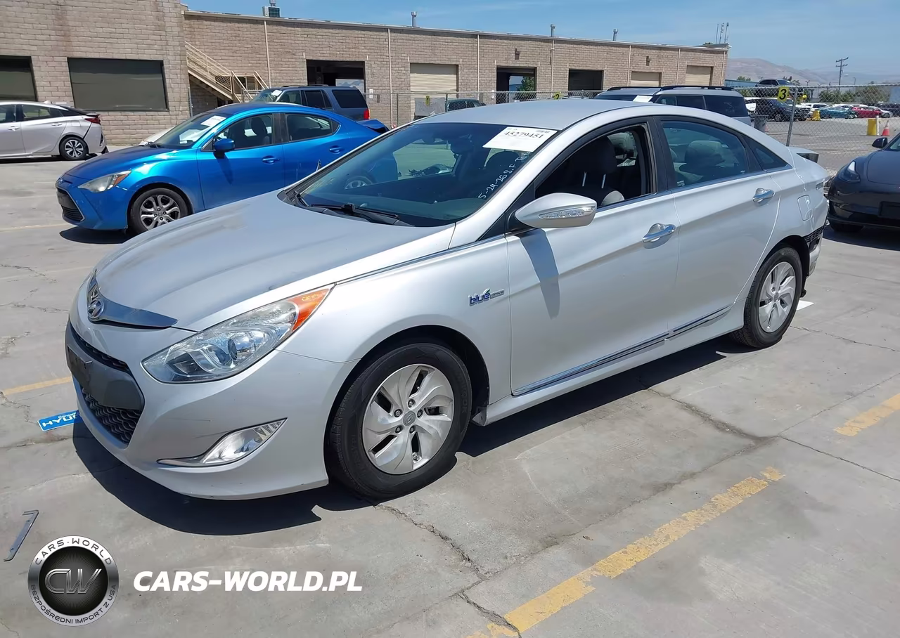 2015 Hyundai Sonata Hybrid VIN:KMHEC4A42FA138692 - 2