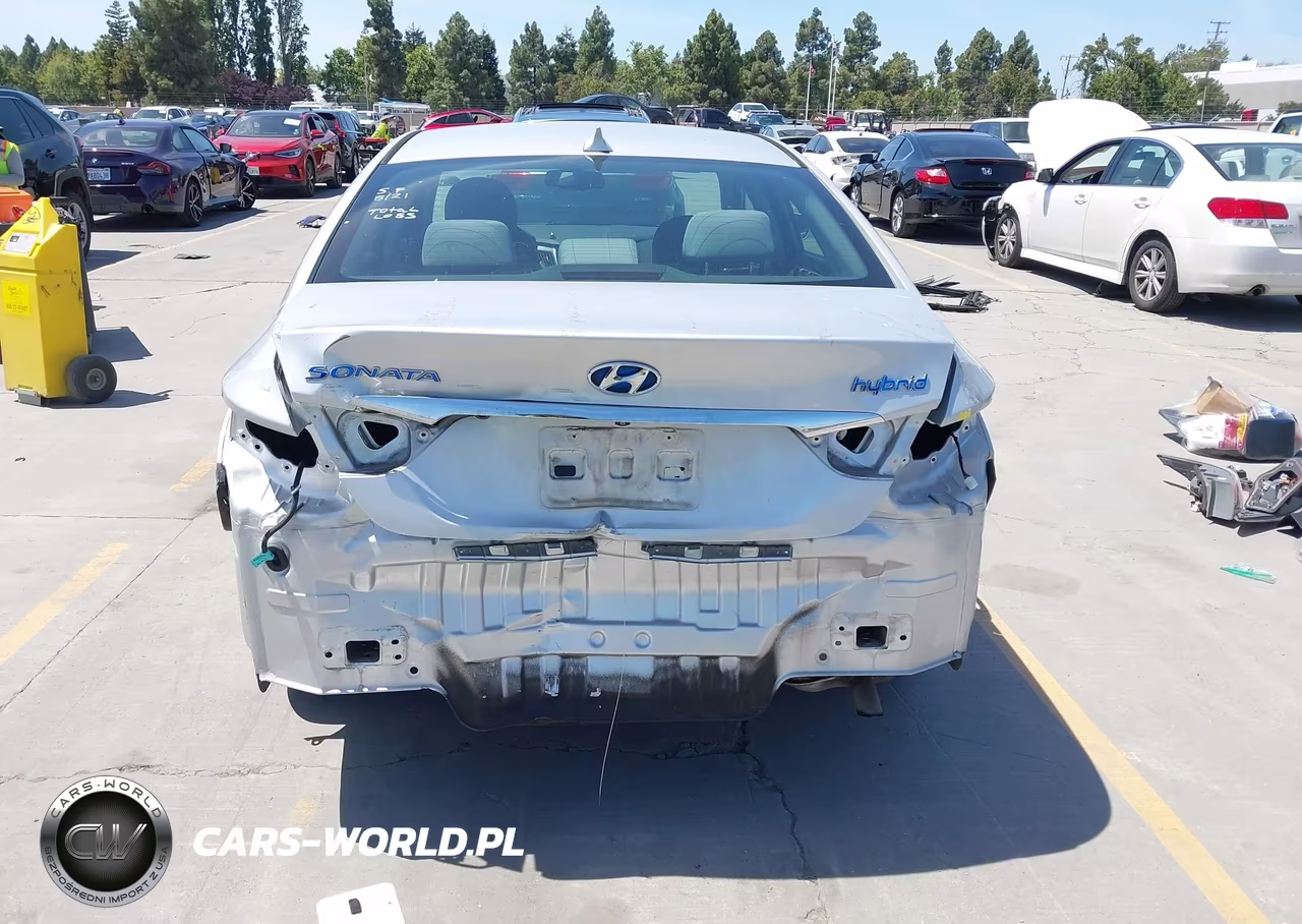 2015 Hyundai Sonata Hybrid VIN:KMHEC4A42FA138692 - 6