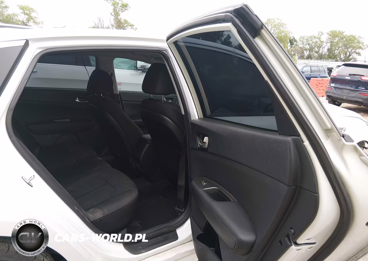 2020 Kia Optima Lx VIN:5XXGT4L38LG388780 - 8