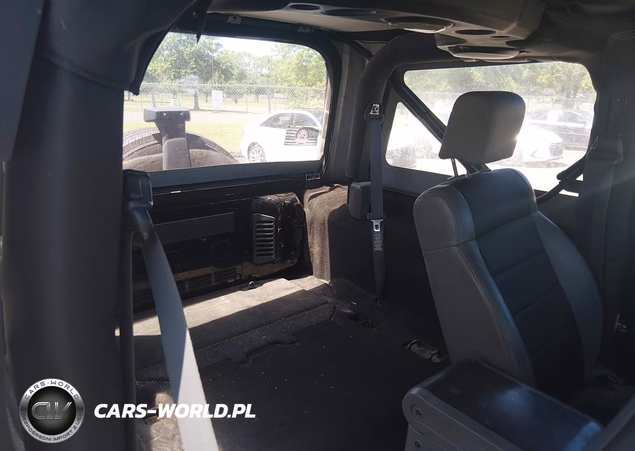 2007 Jeep Wrangler X VIN:1J4FA24177L132407 - 8