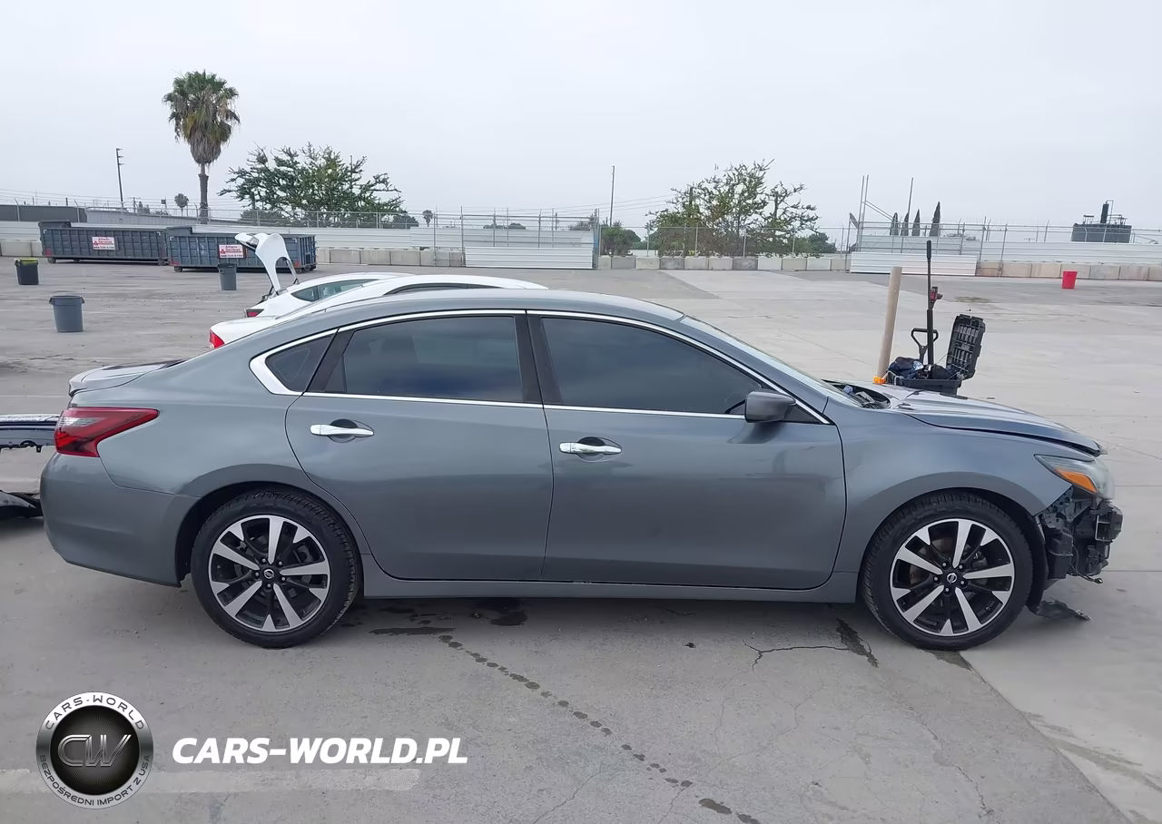 2018 Nissan Altima 2.5 Sr VIN:1N4AL3AP7JC186294 - 14