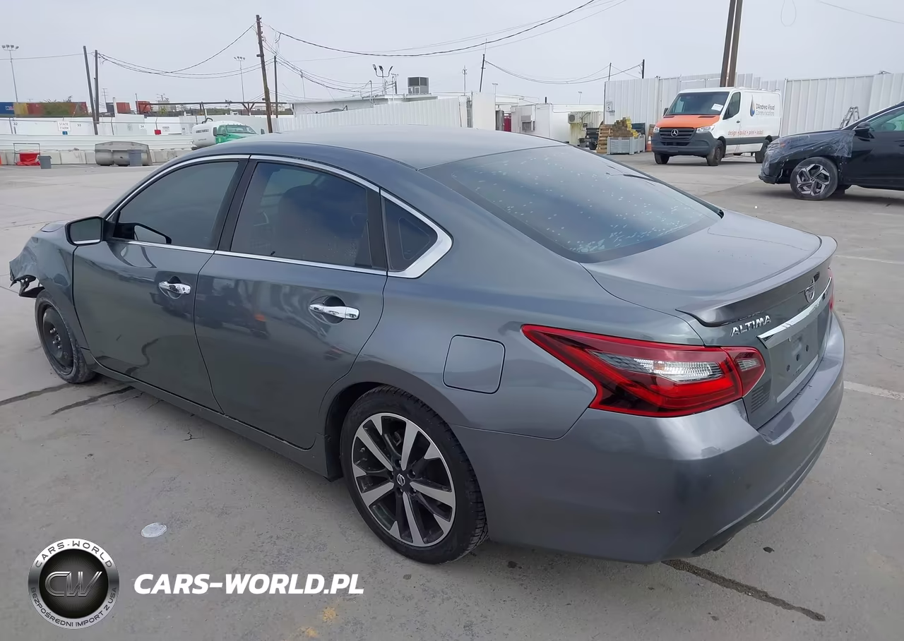 2018 Nissan Altima 2.5 Sr VIN:1N4AL3AP7JC186294 - 3