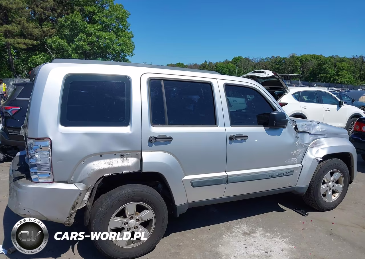 2010 Jeep Liberty Sport VIN:1J4PN2GK3AW103828 - 13