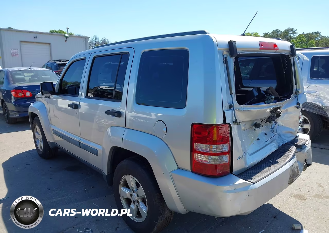 2010 Jeep Liberty Sport VIN:1J4PN2GK3AW103828 - 3