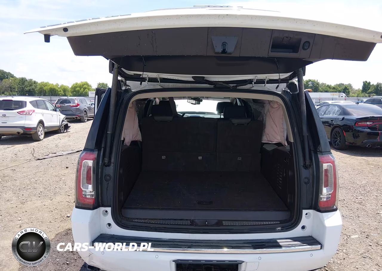 2016 GMC Yukon Xl Denali VIN:1GKS2HKJXGR100107 - 17