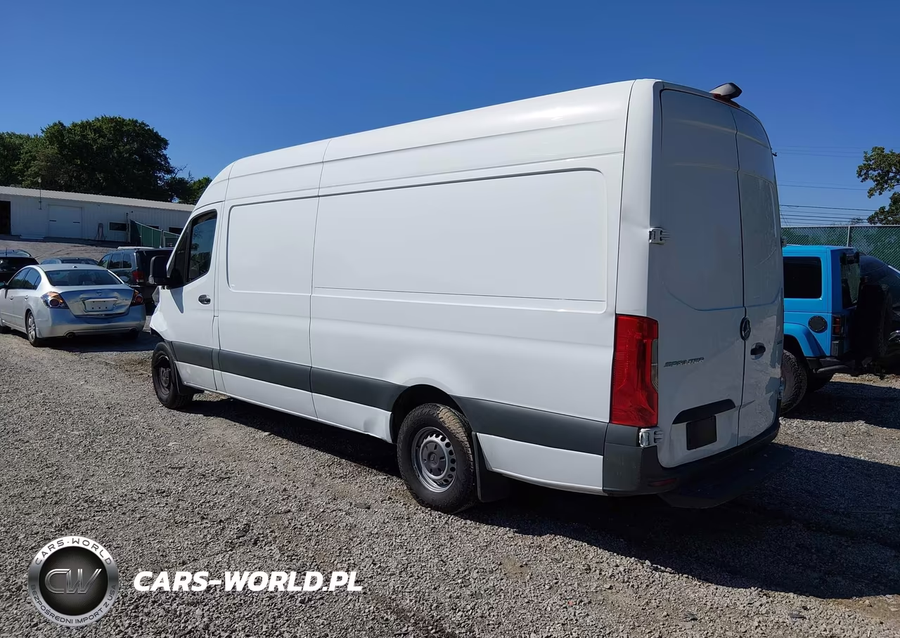 2021 Mercedes-Benz Sprinter 2500 High Roof I4 VIN:W1W40CHY4MT053953 - 3