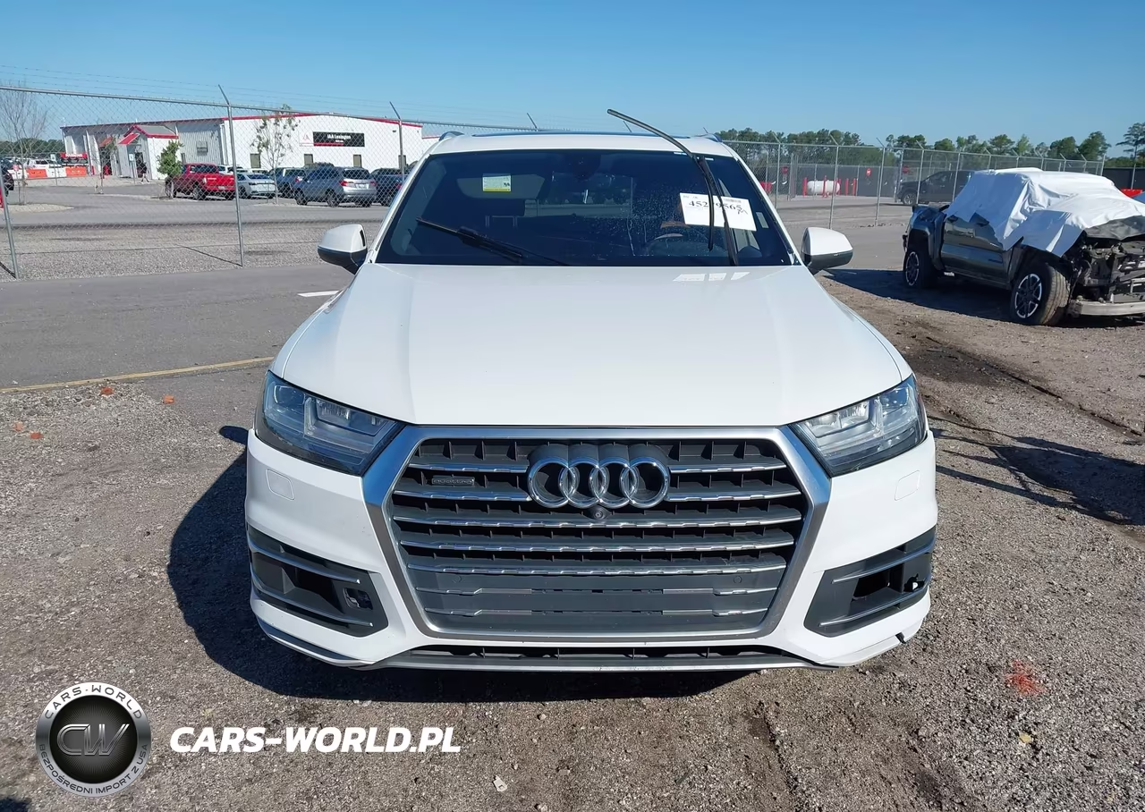 2018 Audi Q7 3.0T Premium VIN:WA1LAAF73JD009235 - 13