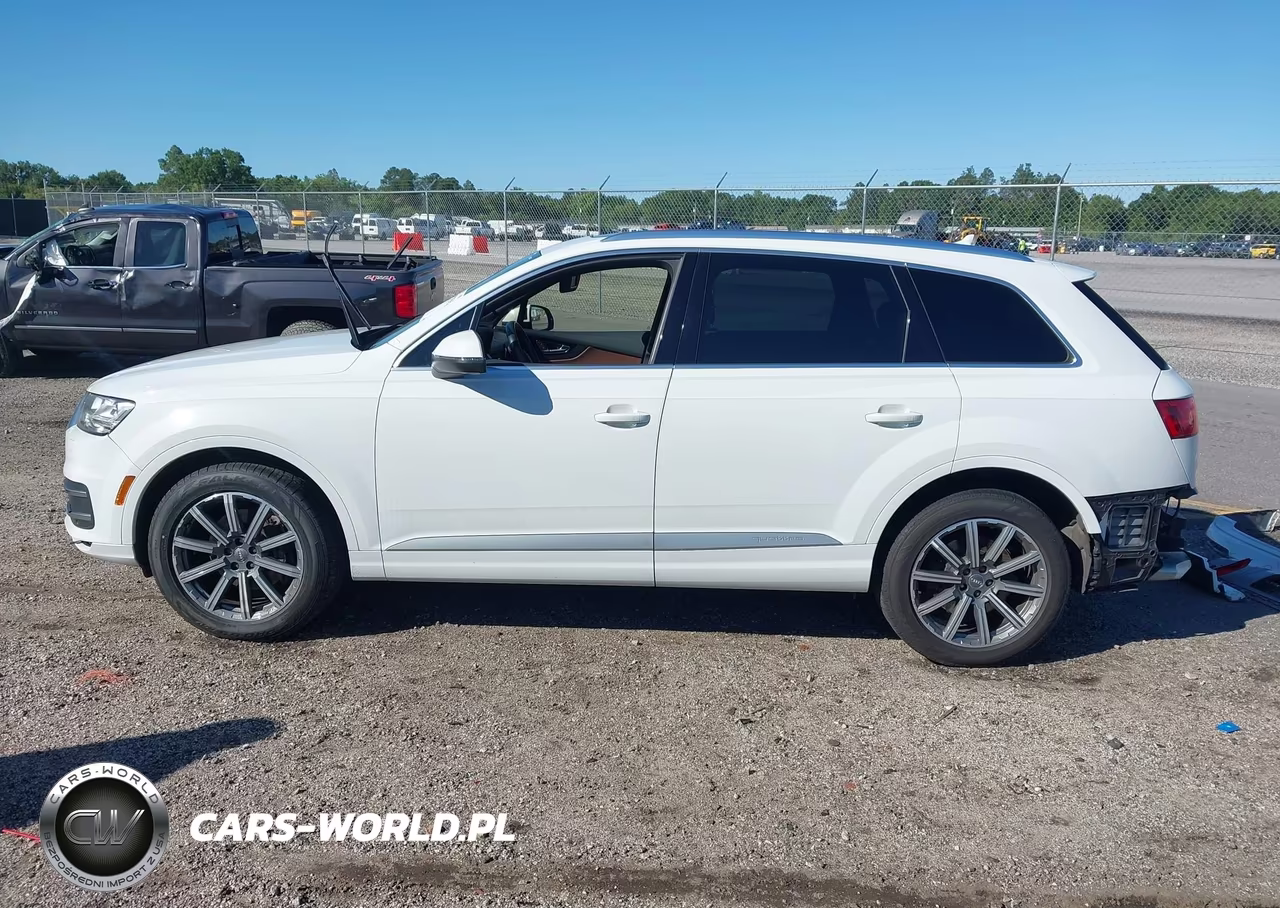 2018 Audi Q7 3.0T Premium VIN:WA1LAAF73JD009235 - 15