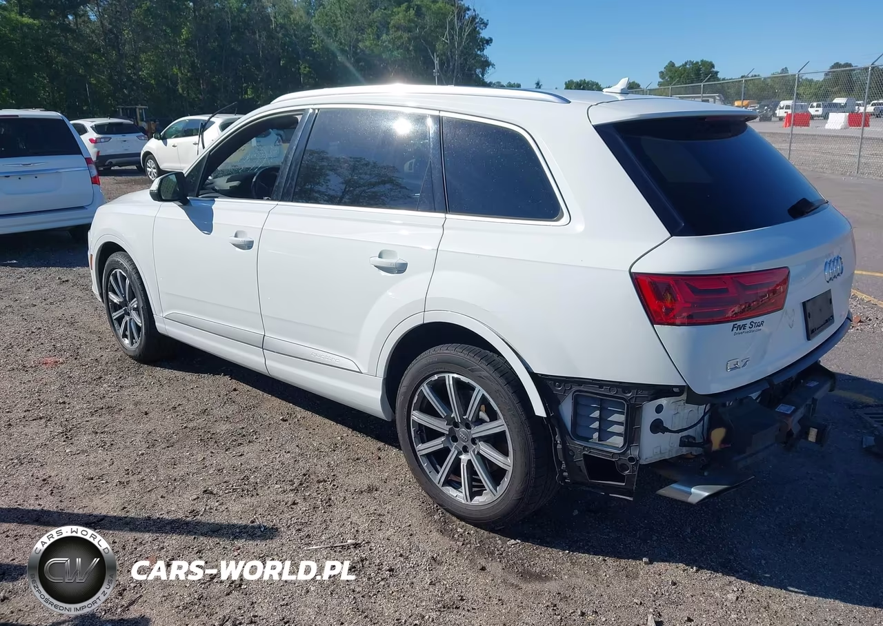 2018 Audi Q7 3.0T Premium VIN:WA1LAAF73JD009235 - 3