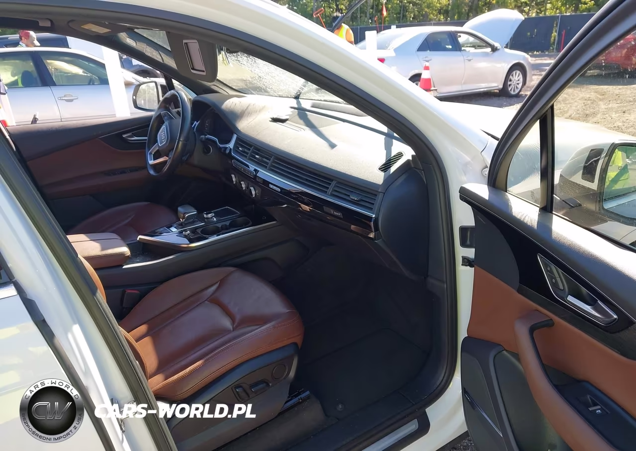 2018 Audi Q7 3.0T Premium VIN:WA1LAAF73JD009235 - 5
